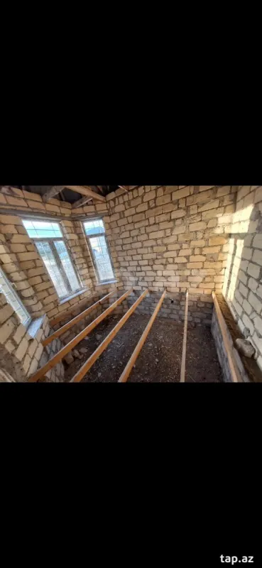 Satılır 2 otaqlı həyət evi 110 m²