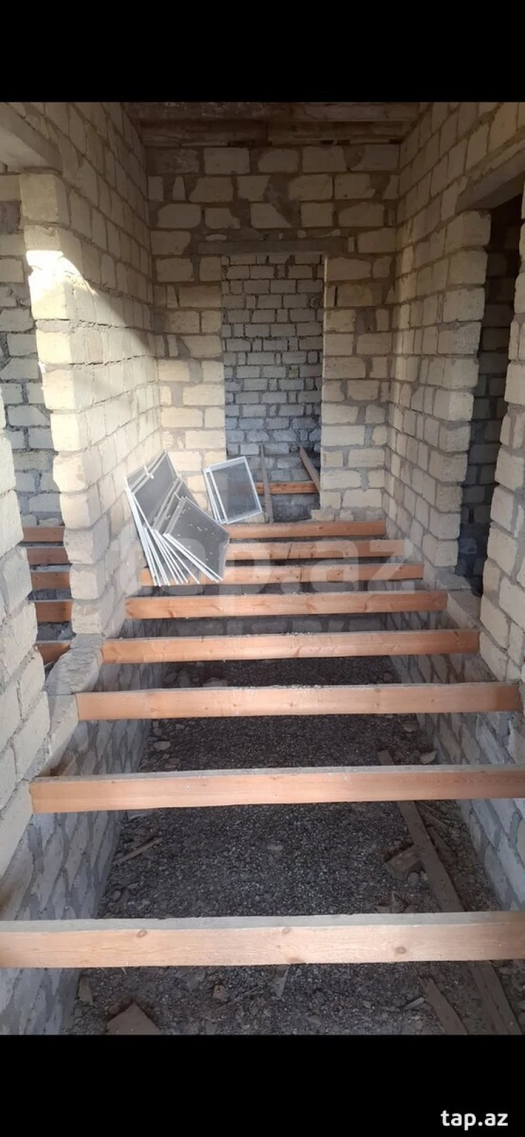 Satılır 2 otaqlı həyət evi 110 m²