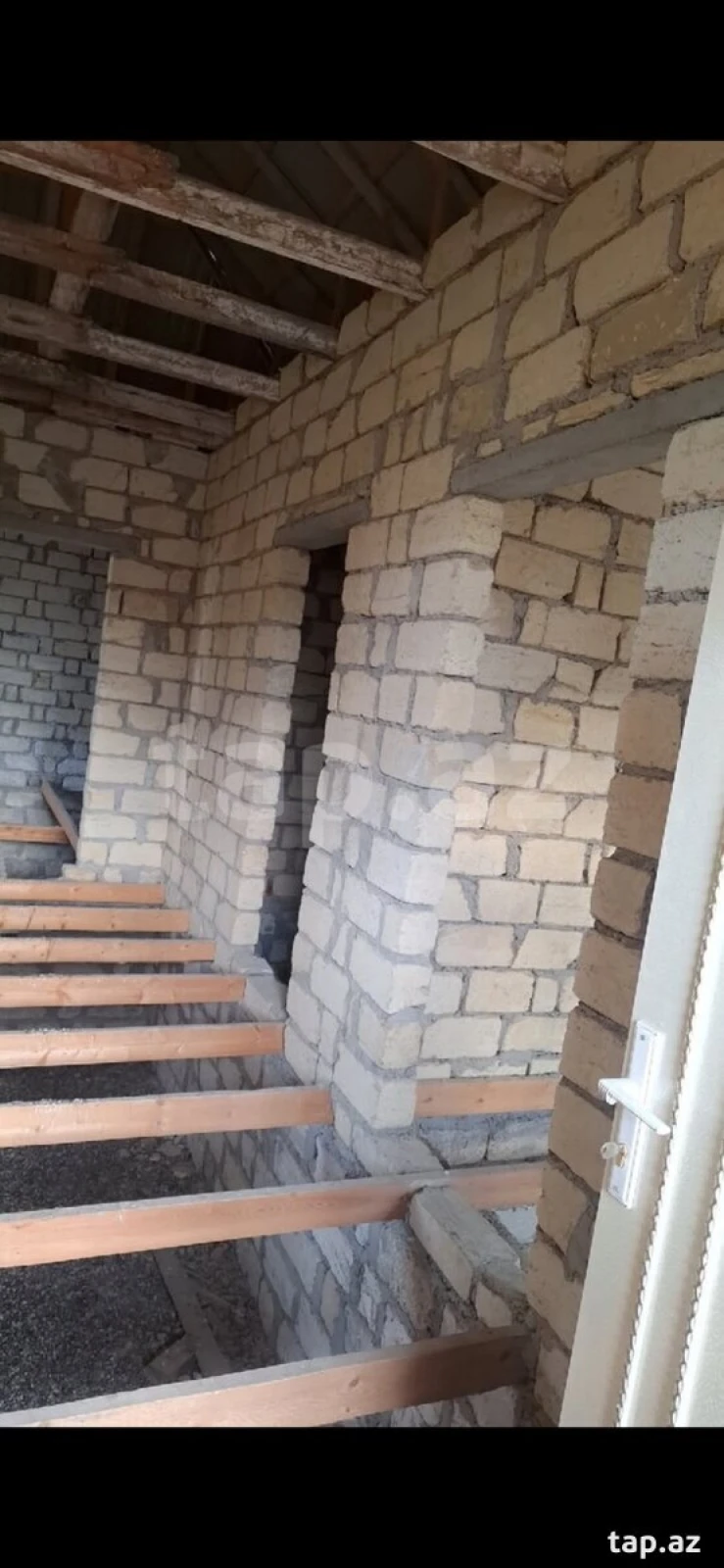 Satılır 2 otaqlı həyət evi 110 m²