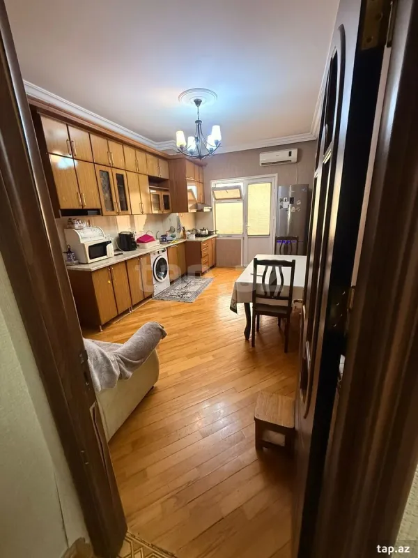 Satılır 2 otaqlı yeni tikili 80 m²