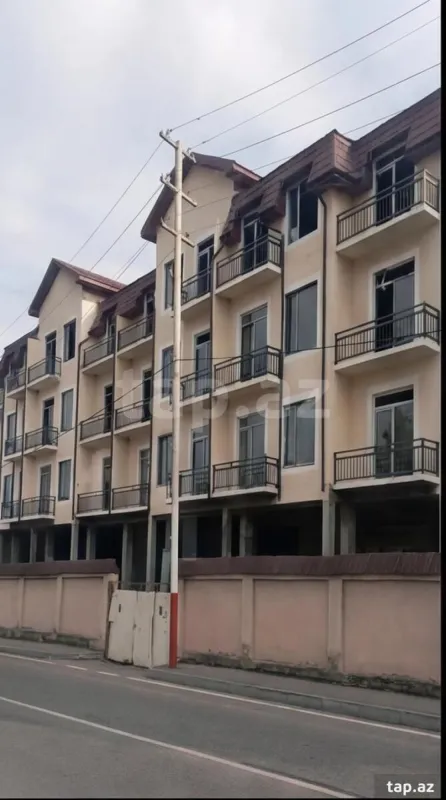 Satılır 1 otaqlı yeni tikili 65 m²