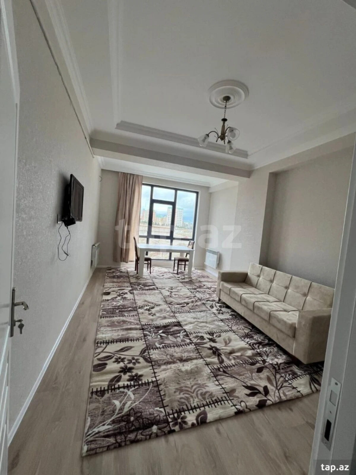 Kirayə verilir 2 otaqlı yeni tikili 68 m²