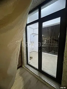 Kirayə verilir 2 otaqlı yeni tikili 68 m²