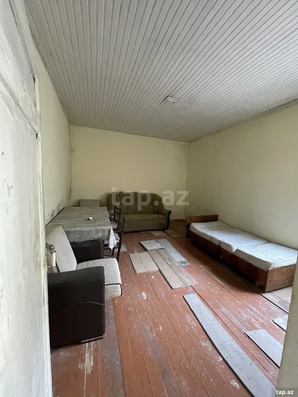 Satılır 6 otaqlı həyət evi 250 m²