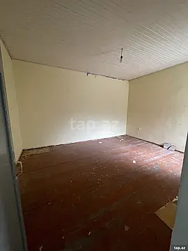 Satılır 6 otaqlı həyət evi 250 m²