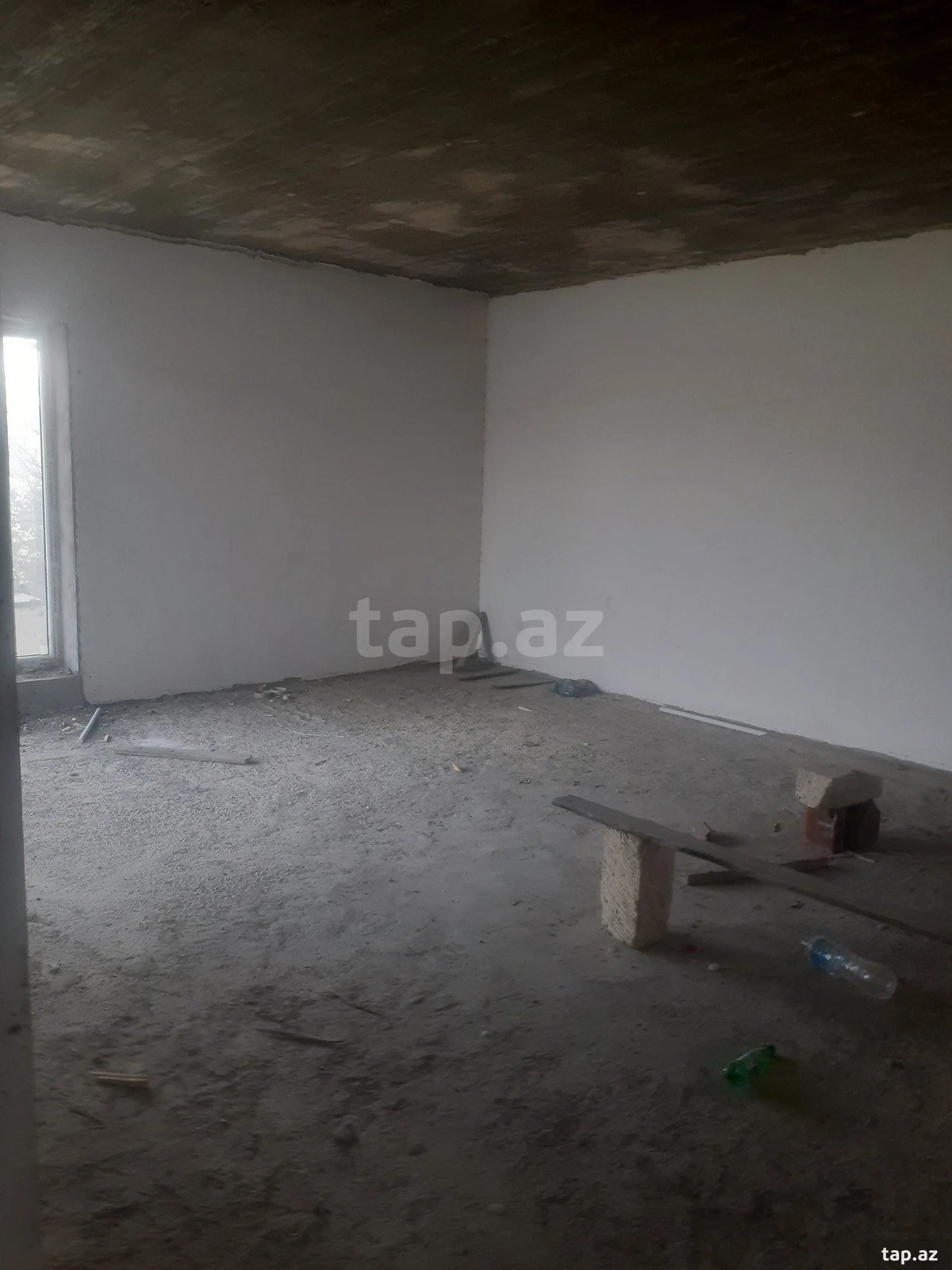 Satılır 3 otaqlı həyət evi 172 m²