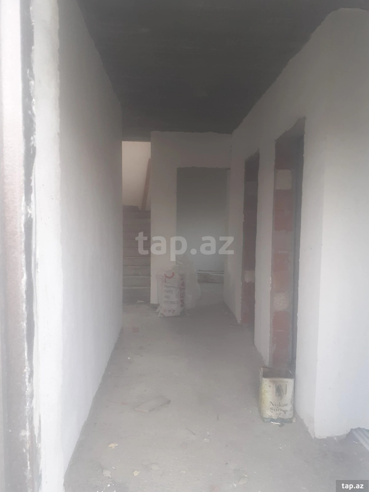 Satılır 3 otaqlı həyət evi 172 m²