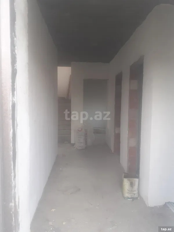 Satılır 3 otaqlı həyət evi 172 m²