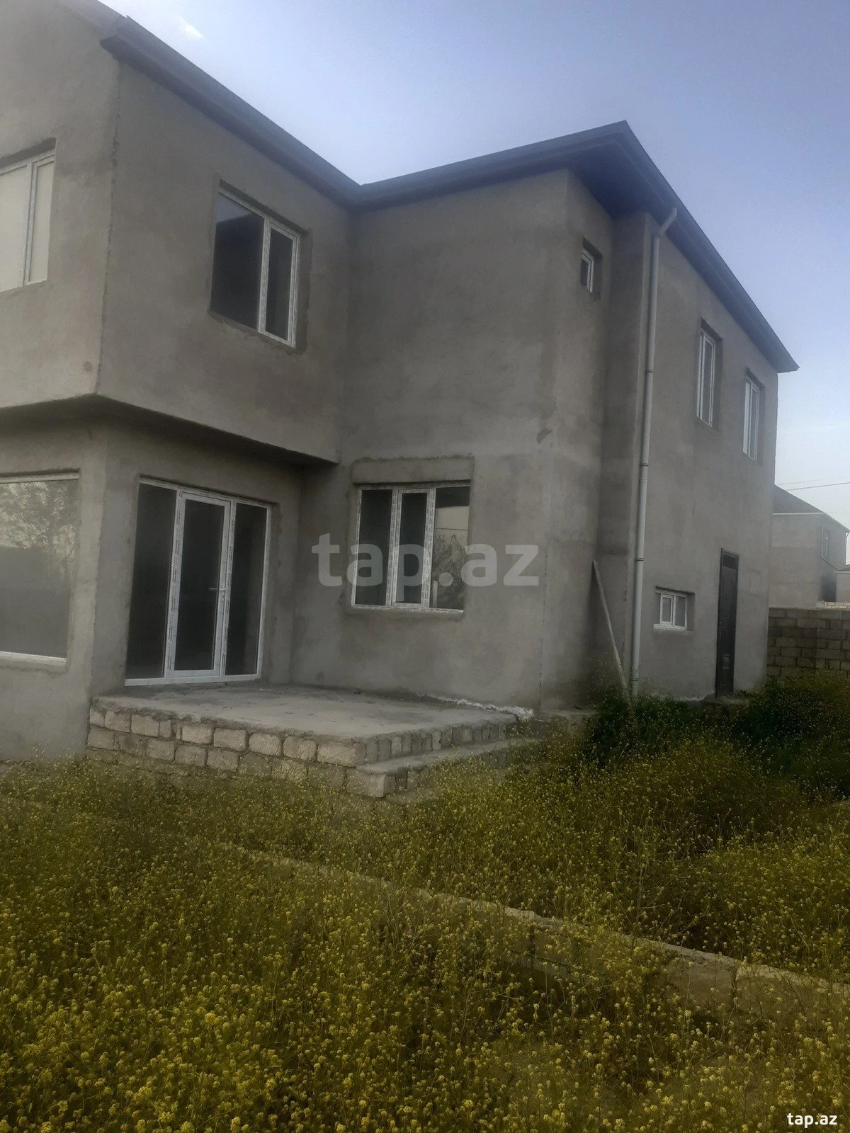 Satılır 3 otaqlı həyət evi 172 m²