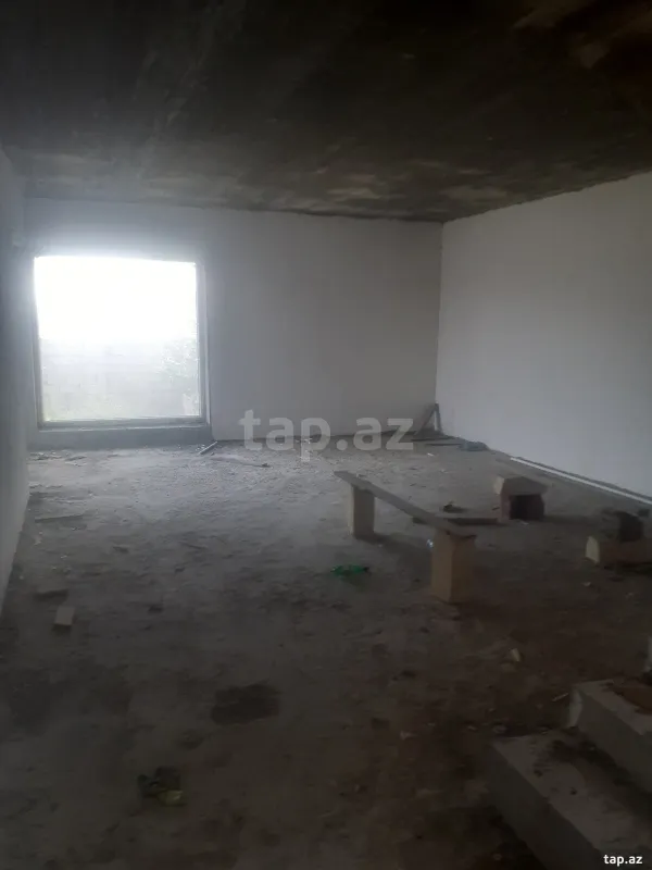 Satılır 3 otaqlı həyət evi 172 m²