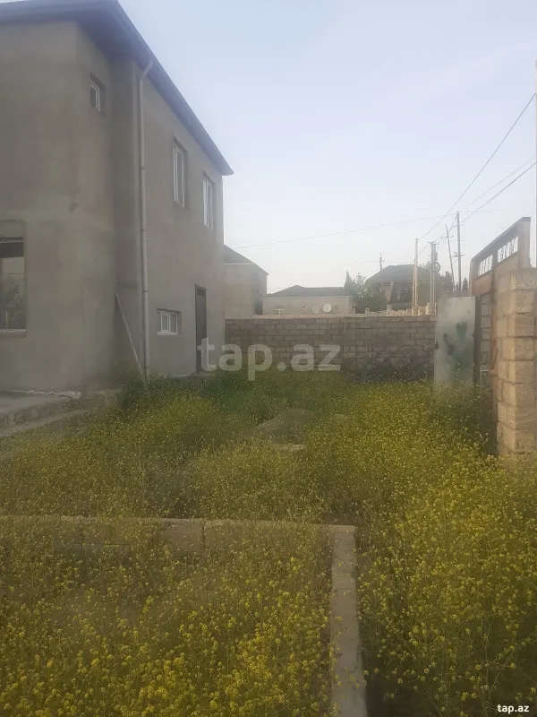 Satılır 3 otaqlı həyət evi 172 m²