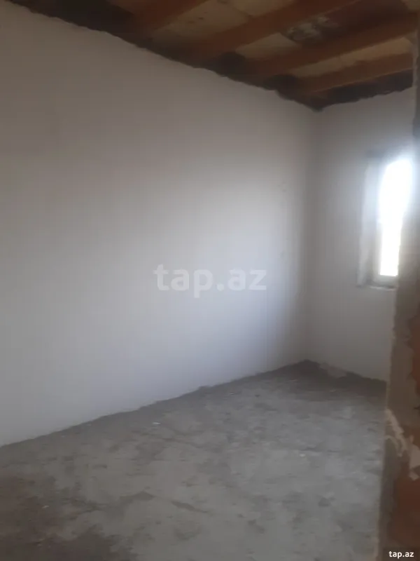 Satılır 3 otaqlı həyət evi 172 m²