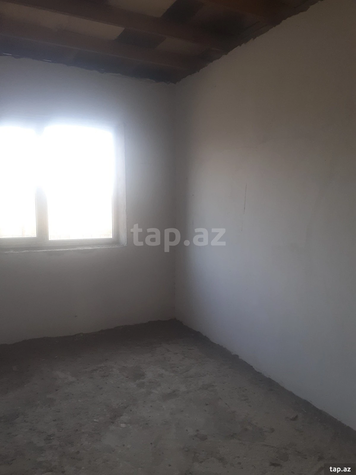 Satılır 3 otaqlı həyət evi 172 m²