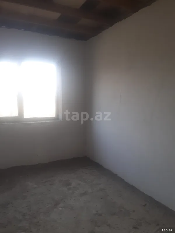 Satılır 3 otaqlı həyət evi 172 m²
