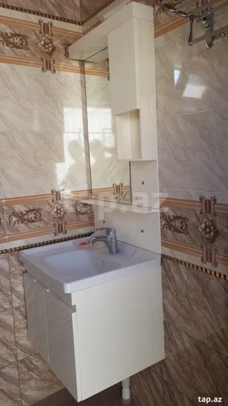 Kirayə verilir 2 otaqlı həyət evi 50 m²