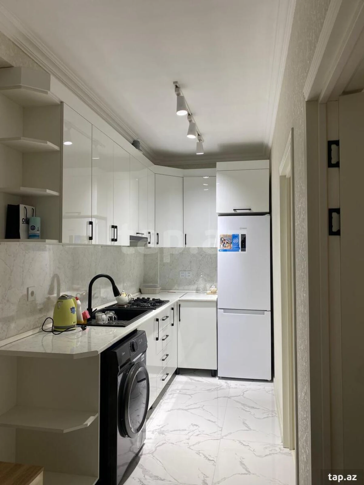 Kirayə verilir 1 otaqlı həyət evi 60 m²