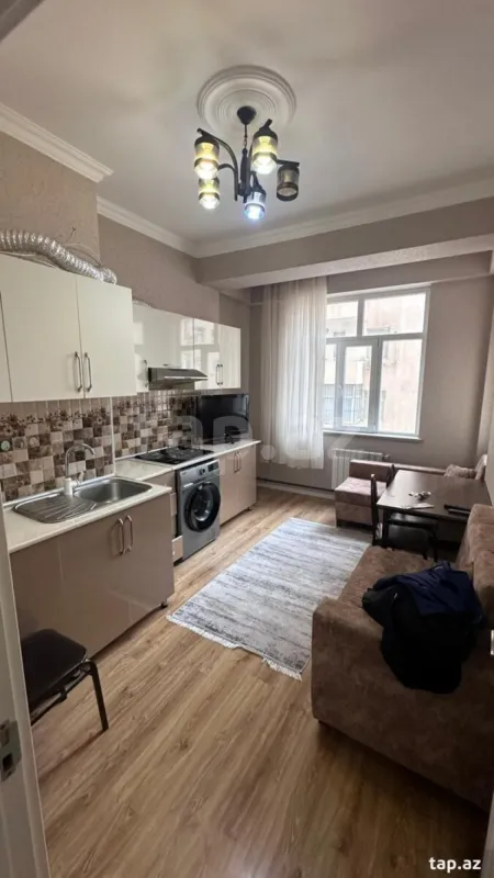 Kirayə verilir 2 otaqlı yeni tikili 50 m²