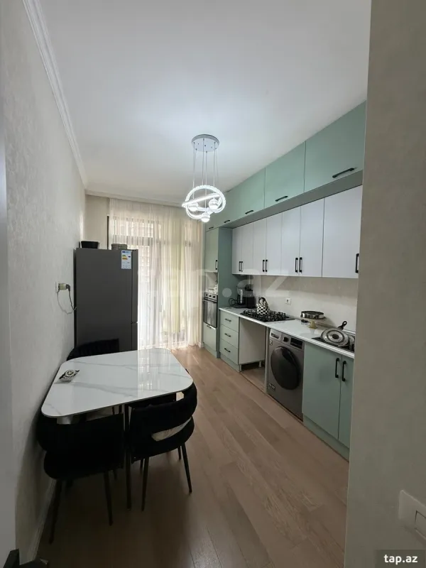 Satılır 3 otaqlı yeni tikili 85 m²