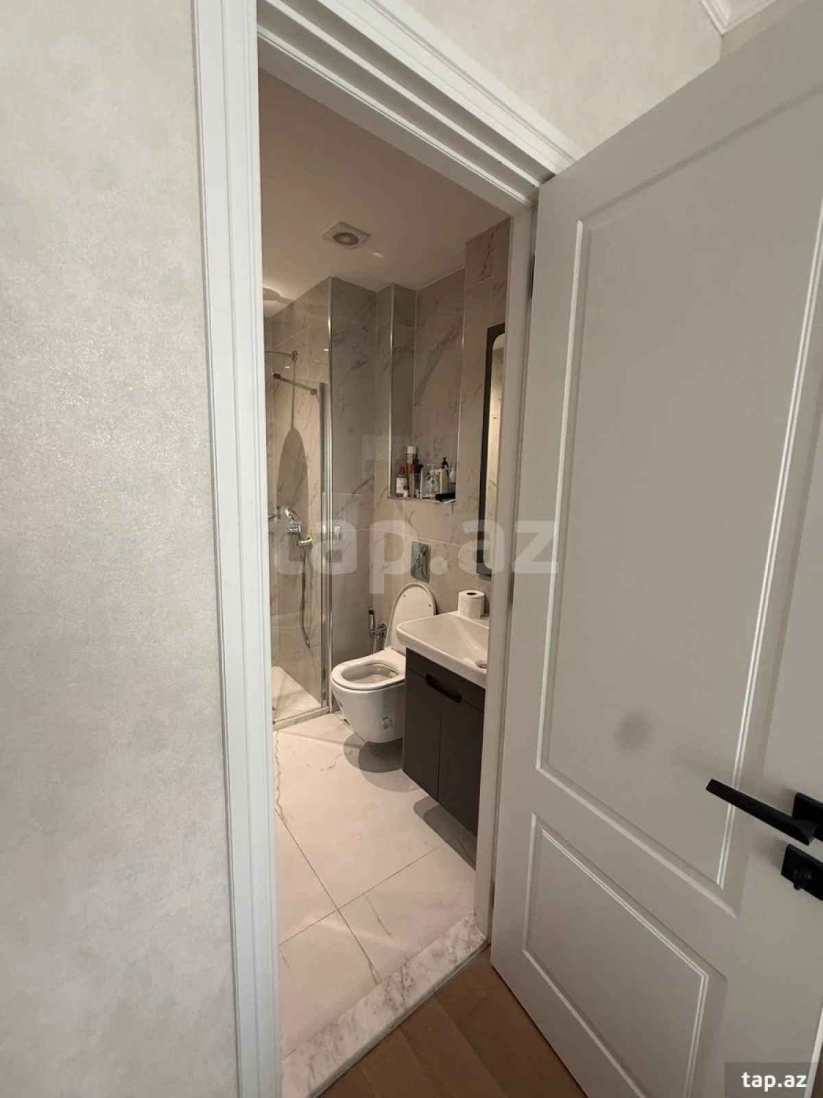 Satılır 3 otaqlı yeni tikili 85 m²