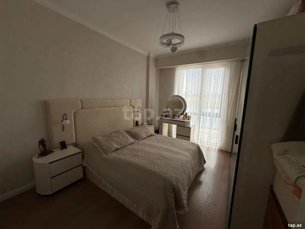 Satılır 3 otaqlı yeni tikili 85 m²