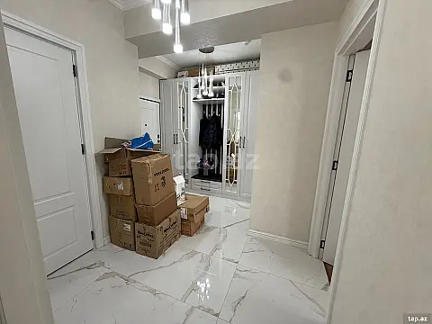 Satılır 3 otaqlı yeni tikili 85 m²