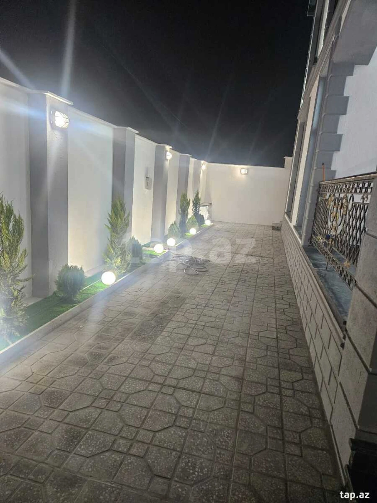 Satılır 4 otaqlı həyət evi 270 m²
