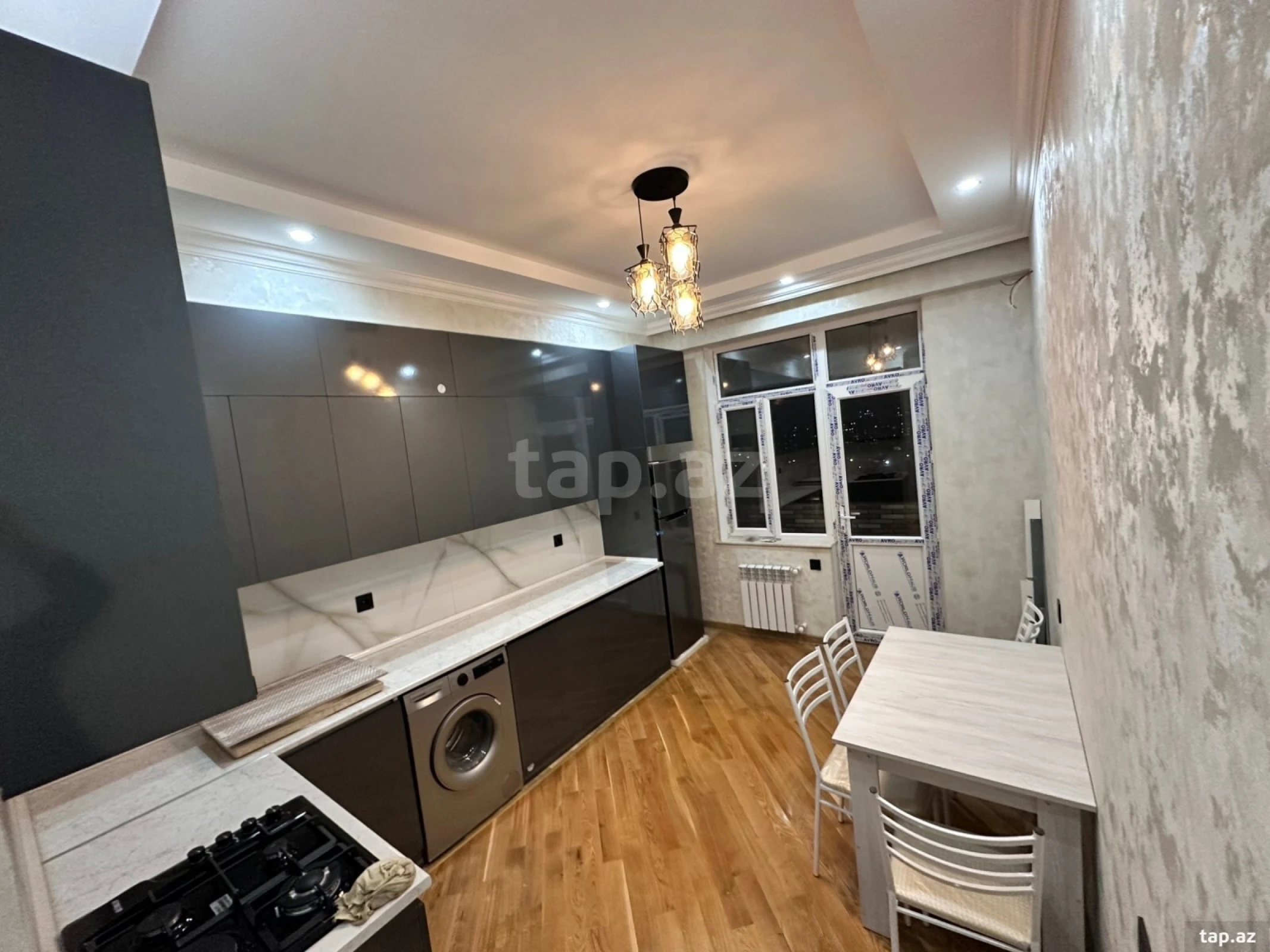 Kirayə verilir 2 otaqlı yeni tikili 73 m²