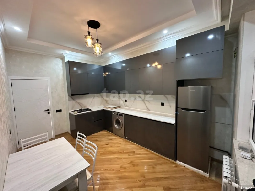 Kirayə verilir 2 otaqlı yeni tikili 73 m²