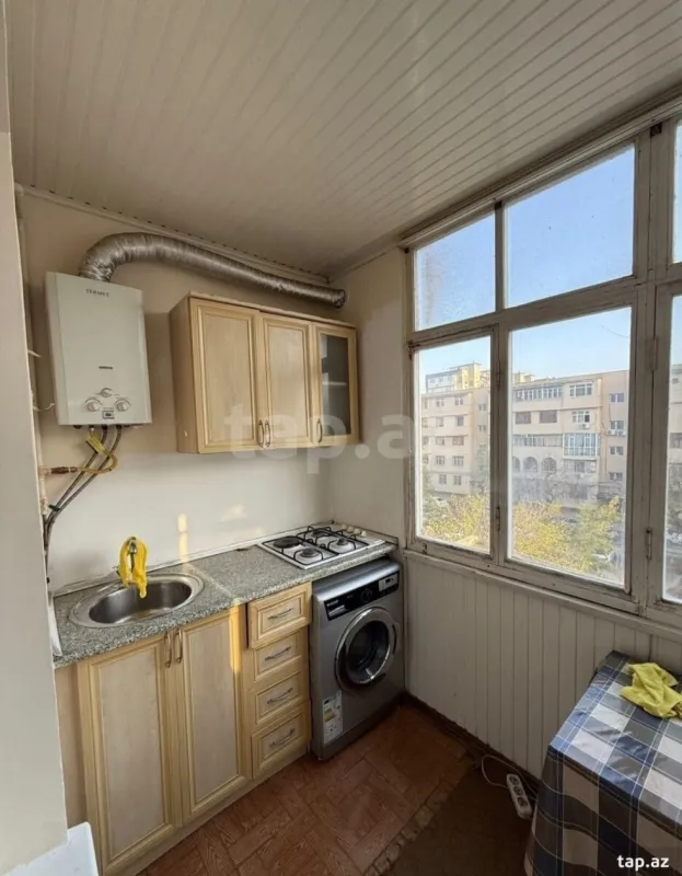 Kirayə verilir 2 otaqlı mənzil 45 m²