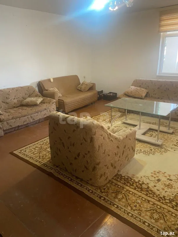 Satılır 5 otaqlı həyət evi 130 m²