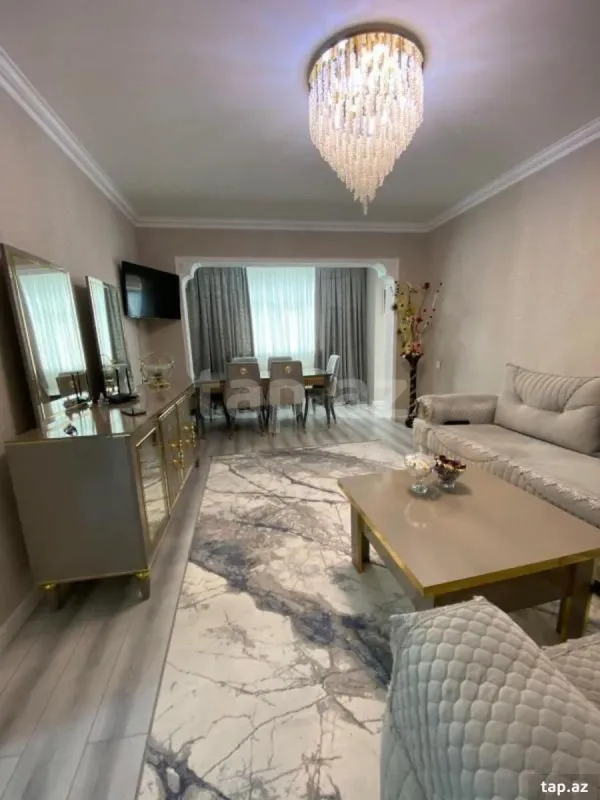 Satılır 4 otaqlı mənzil 95 m²