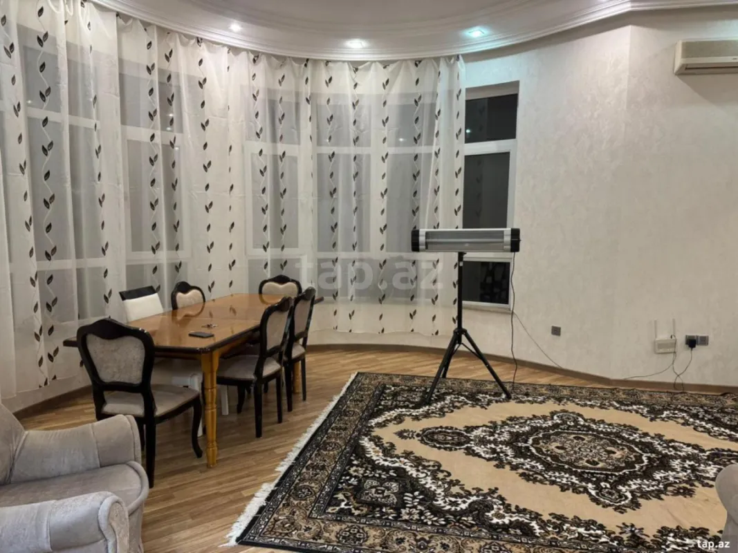 Kirayə verilir 5 otaqlı həyət evi 300 m²