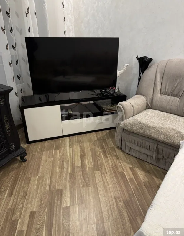 Kirayə verilir 5 otaqlı həyət evi 300 m²