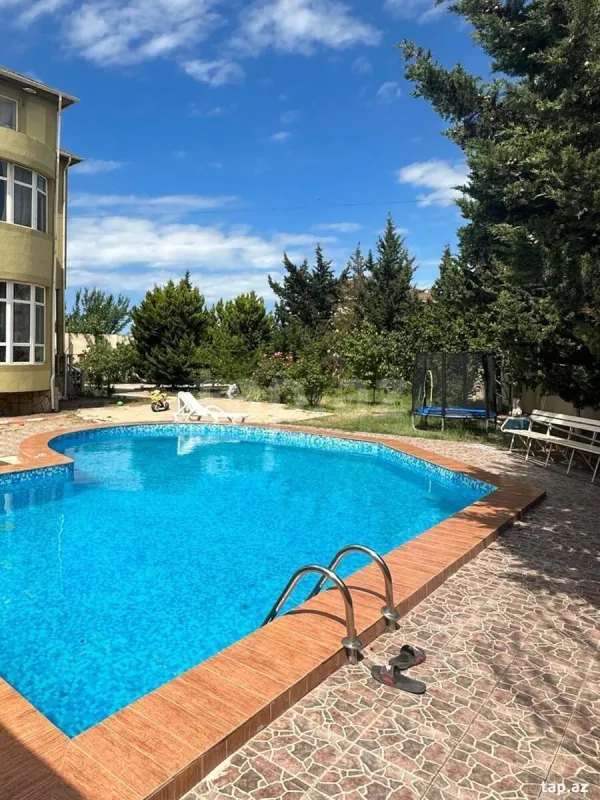 Kirayə verilir 5 otaqlı həyət evi 300 m²