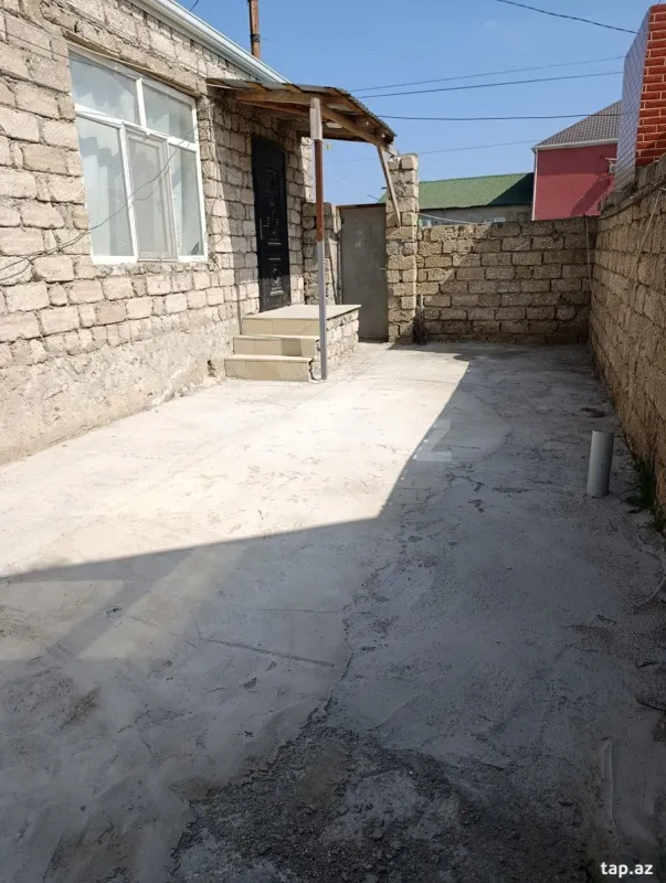 Kirayə verilir 2 otaqlı həyət evi 55 m²
