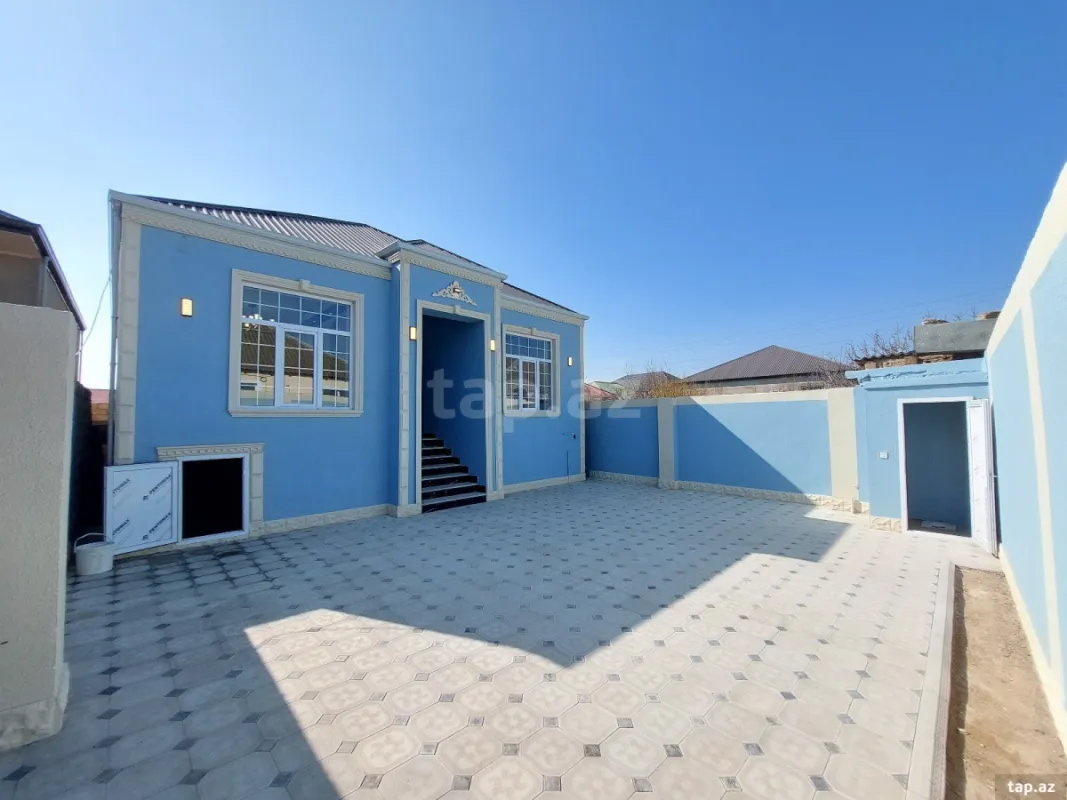 Satılır 4 otaqlı həyət evi 200 m²