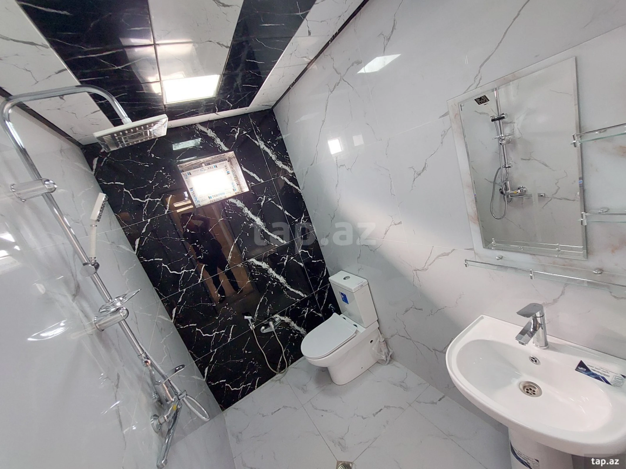 Satılır 4 otaqlı həyət evi 200 m²