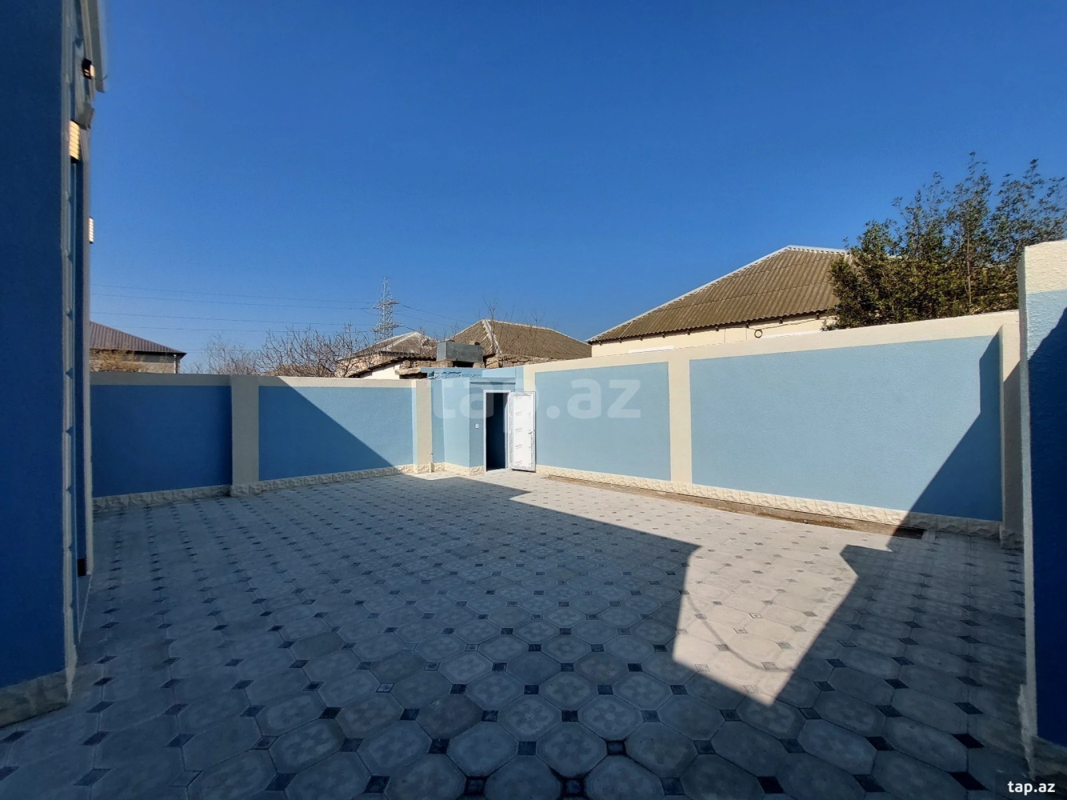 Satılır 4 otaqlı həyət evi 200 m²