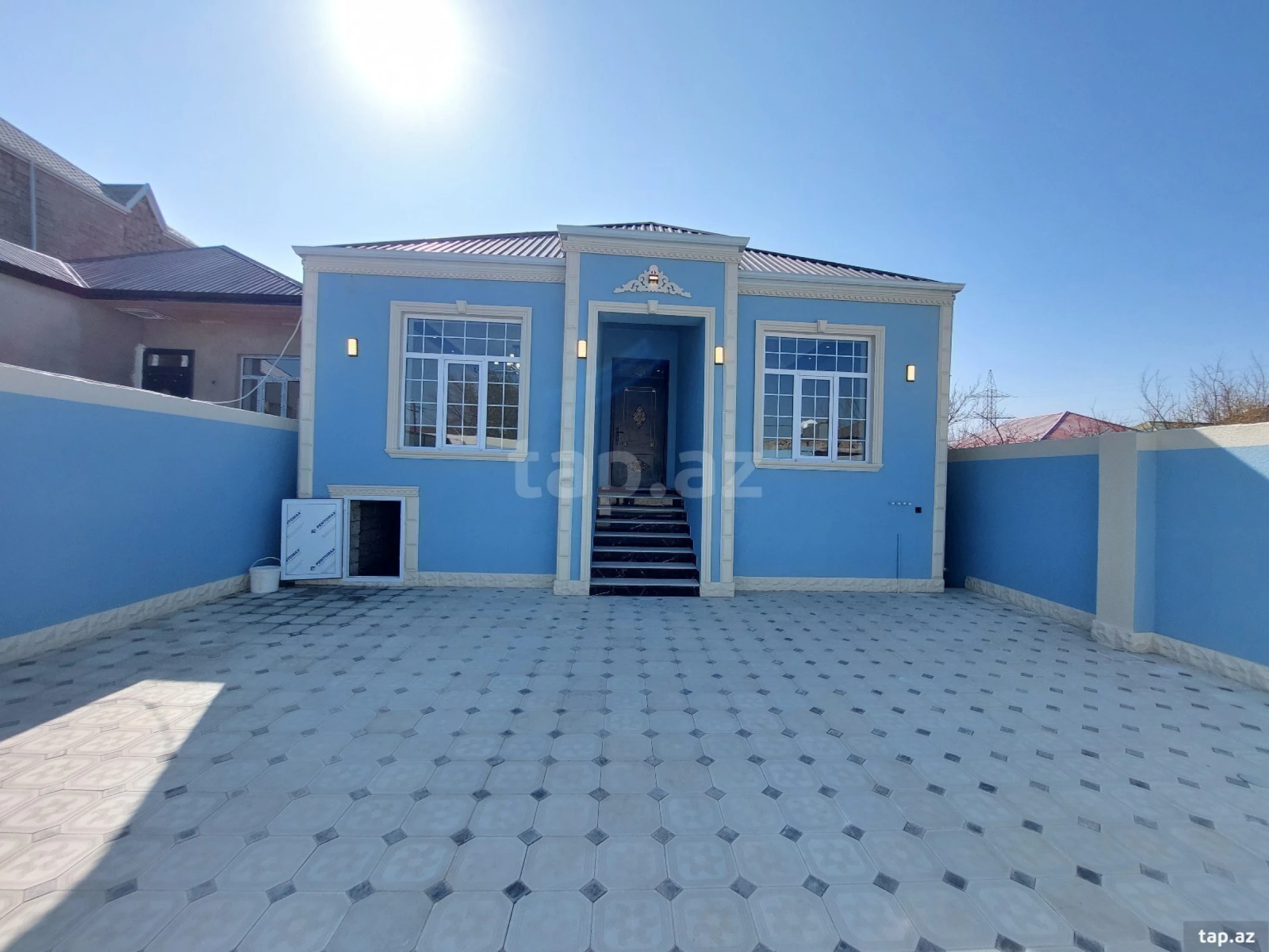 Satılır 4 otaqlı həyət evi 200 m²