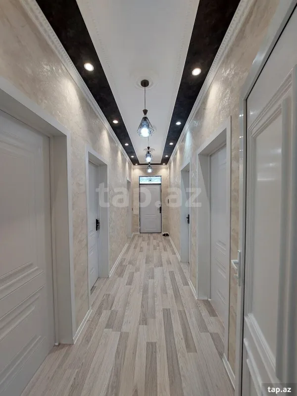 Satılır 4 otaqlı həyət evi 200 m²