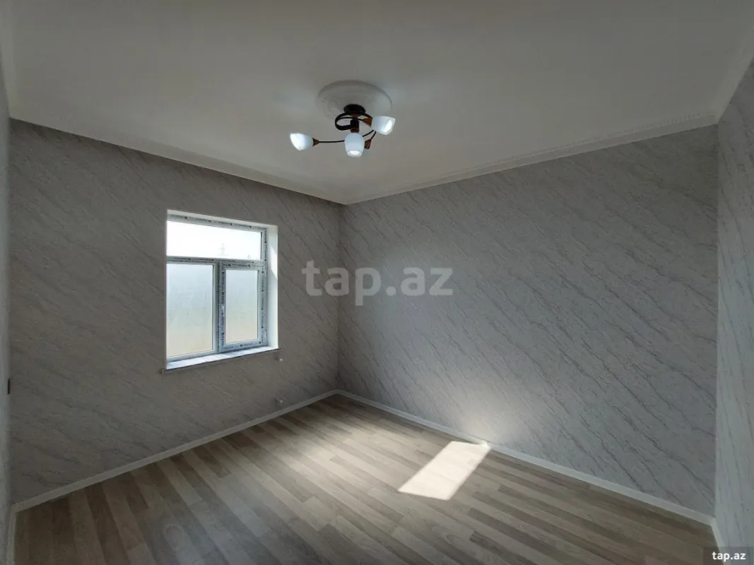 Satılır 4 otaqlı həyət evi 200 m²