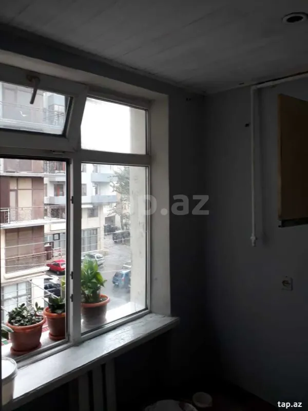 Satılır 3 otaqlı mənzil 70 m²