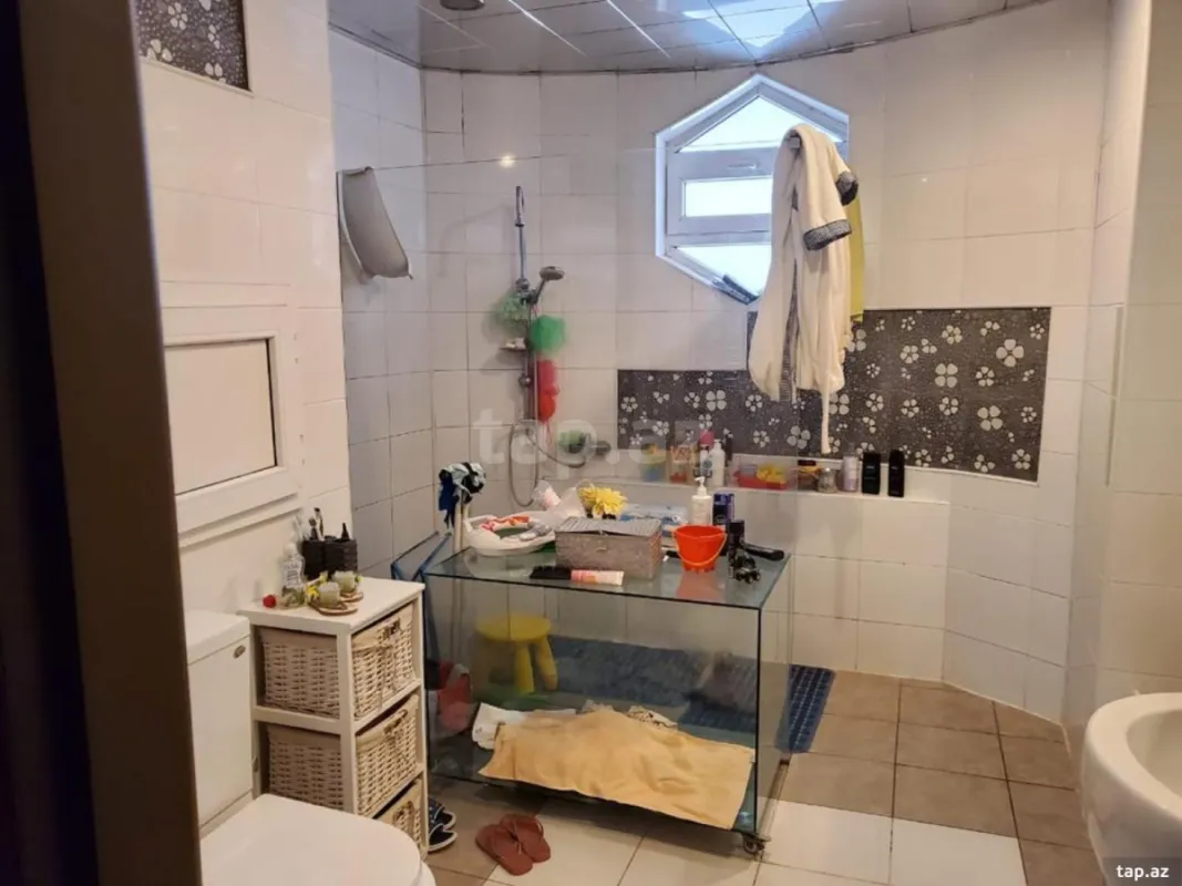 Satılır 2 otaqlı yeni tikili 110 m²