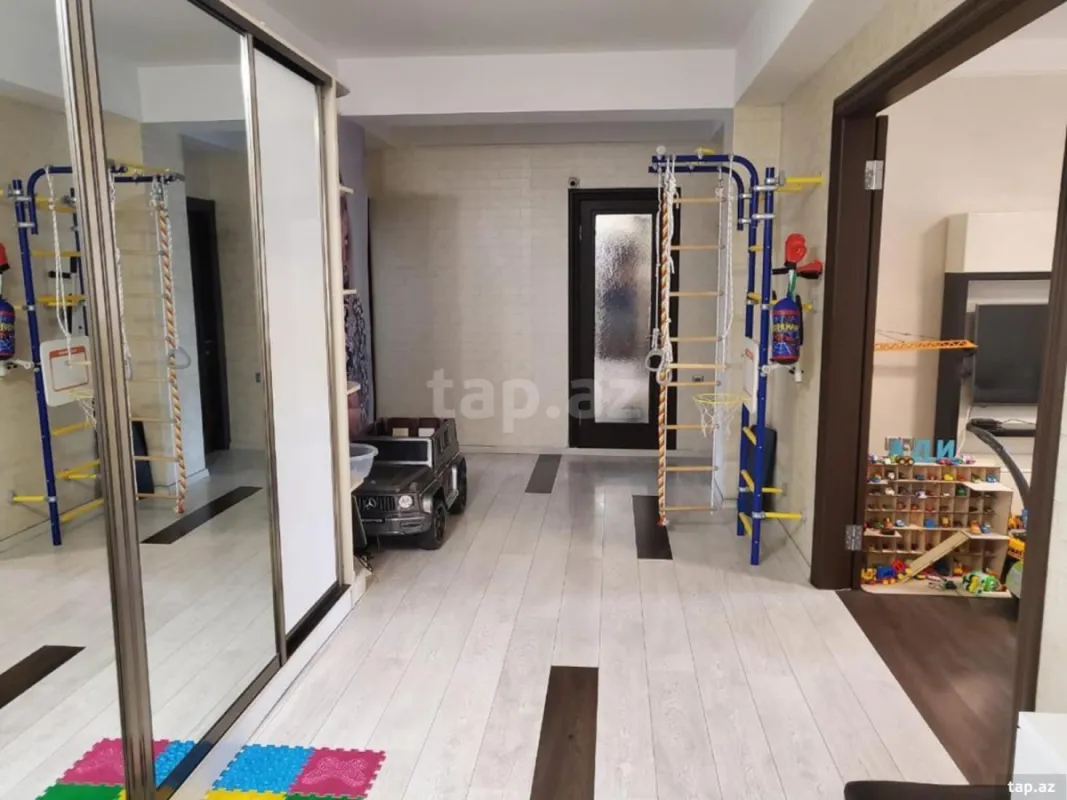 Satılır 2 otaqlı yeni tikili 110 m²