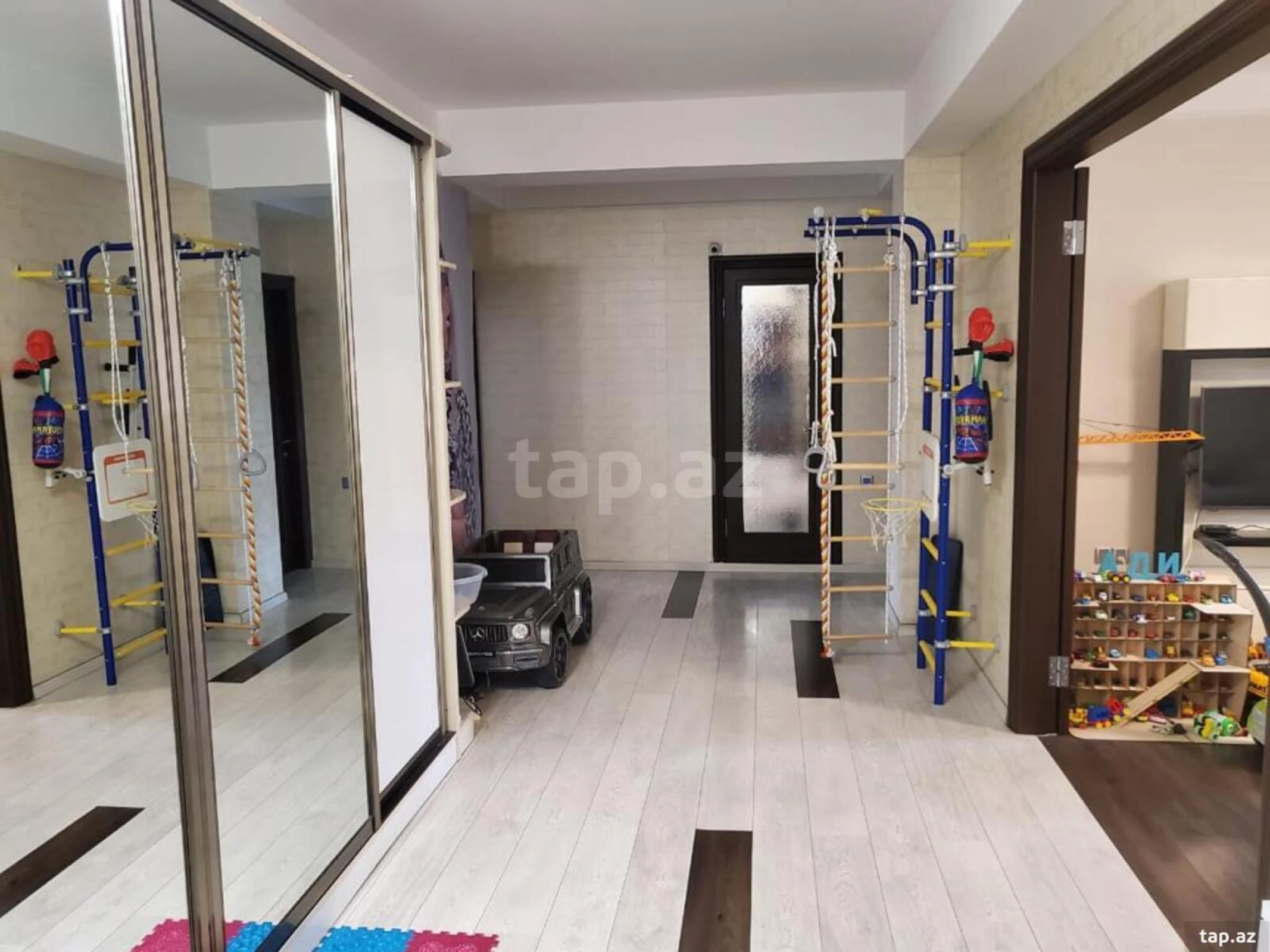 Satılır 2 otaqlı yeni tikili 110 m²