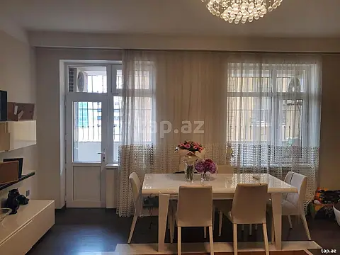 Satılır 2 otaqlı yeni tikili 110 m²