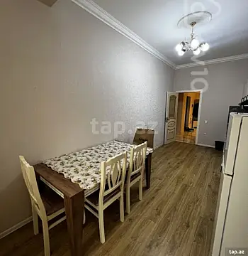 Kirayə verilir 2 otaqlı yeni tikili 100 m²