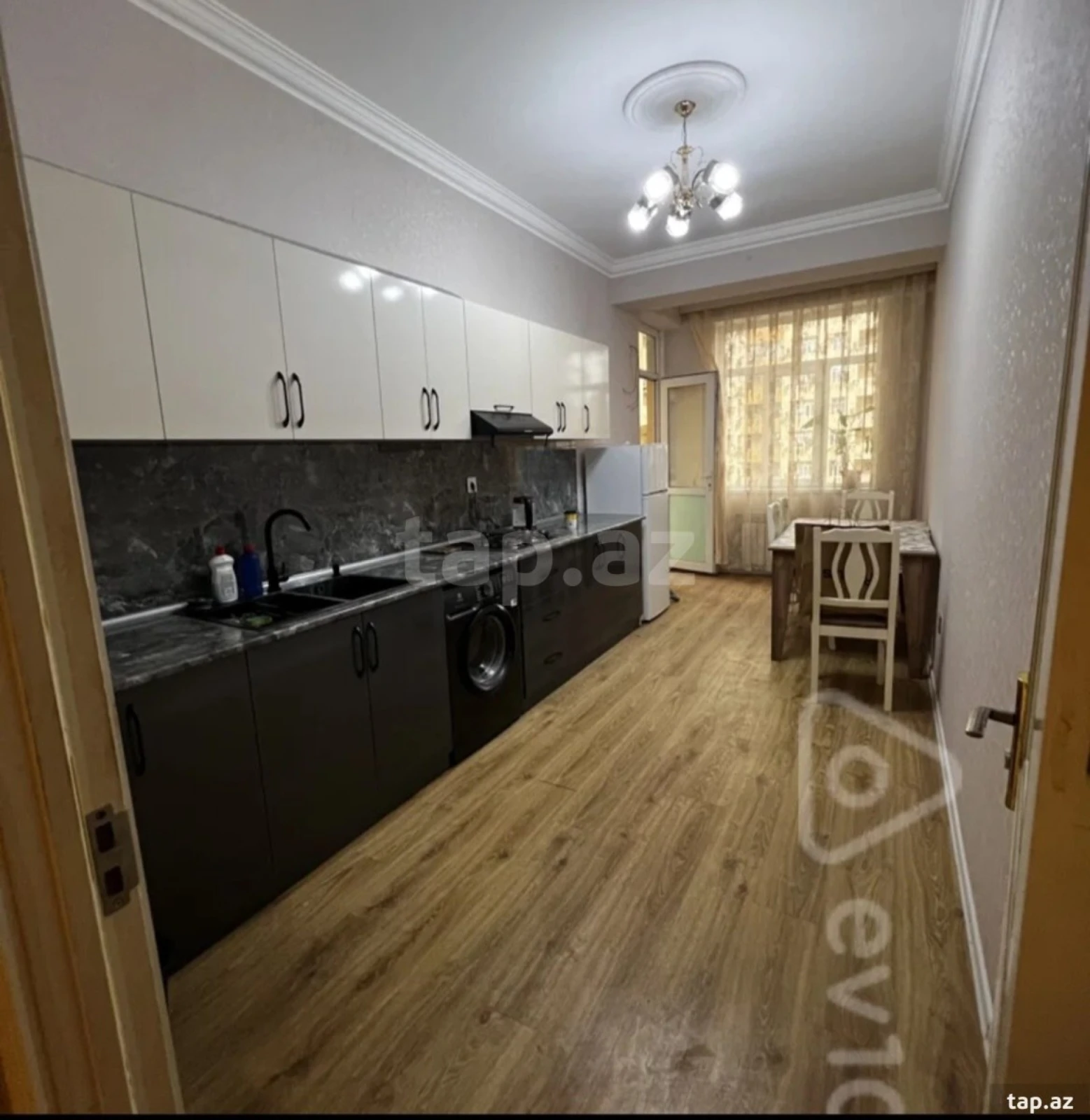 Kirayə verilir 2 otaqlı yeni tikili 100 m²