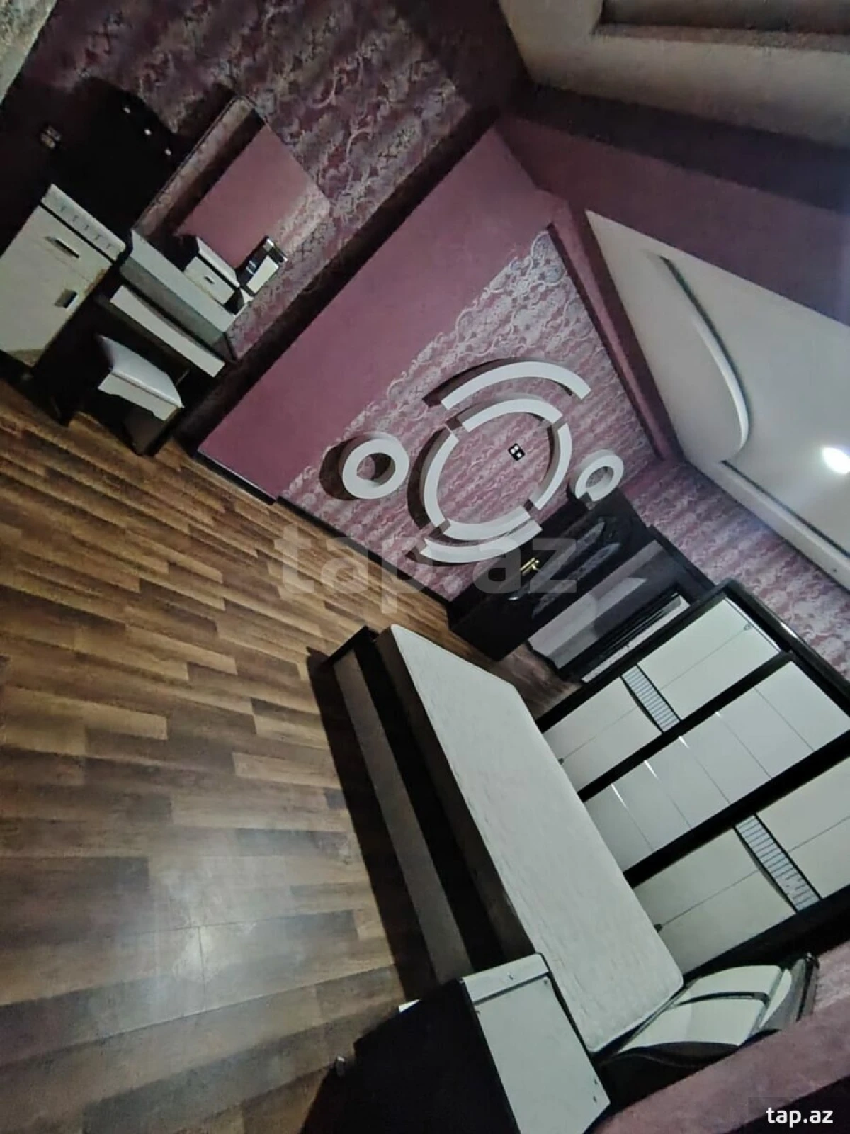 Kirayə verilir 3 otaqlı yeni tikili 80 m²