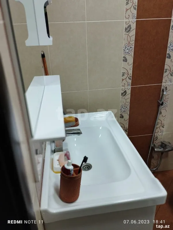 Satılır 2 otaqlı yeni tikili 42 m²